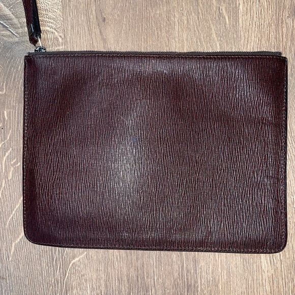 Salvatore Ferragamo large brown wristlet - Picture 4 of 7